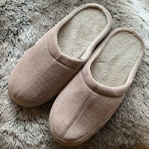 Stafford Essentials Men’s Micro-suede Slippers